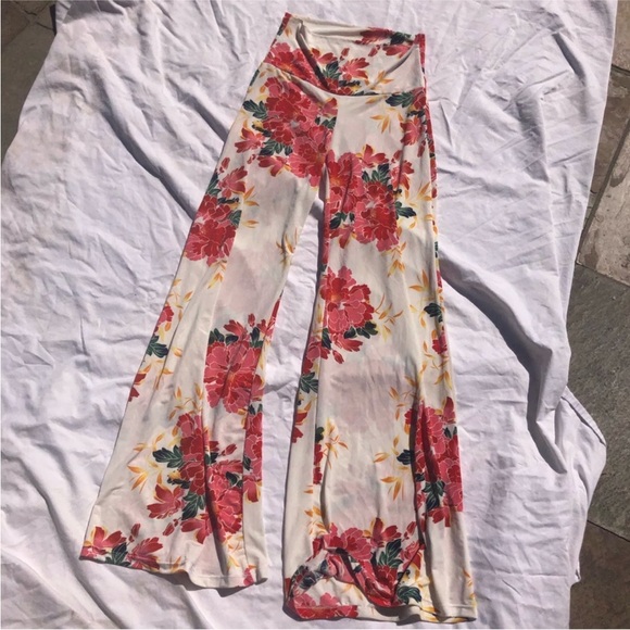 Floral Pants - Picture 2 of 7